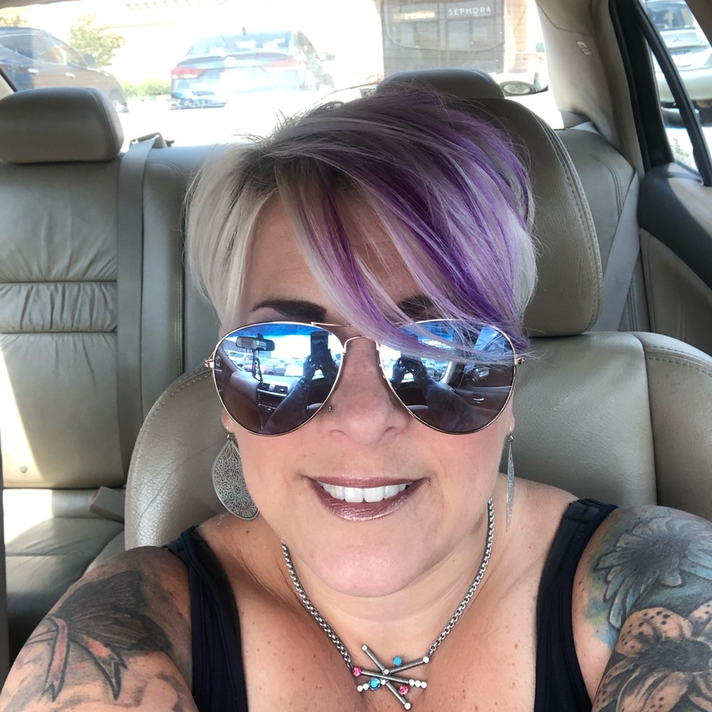 Meet your Posher, Melissa